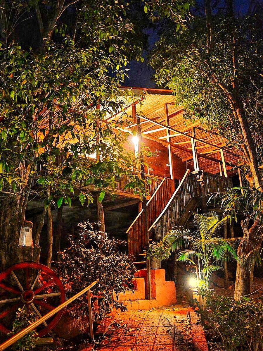 Amrutes' Nisarga Sahavas Villa Dapoli Ruang foto